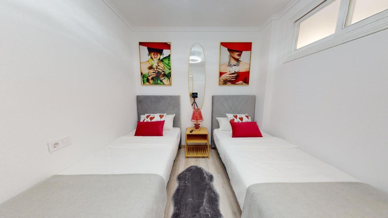 Pedro Lorca Apartment Torrevieja Luaran gambar